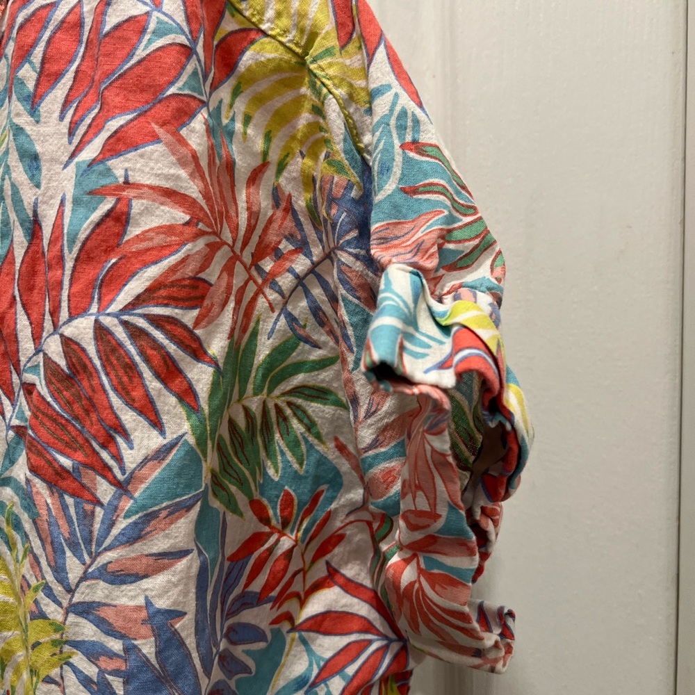 St. John's Bay Colorful Leaf Print Women's Tee - Picture 4 of 4